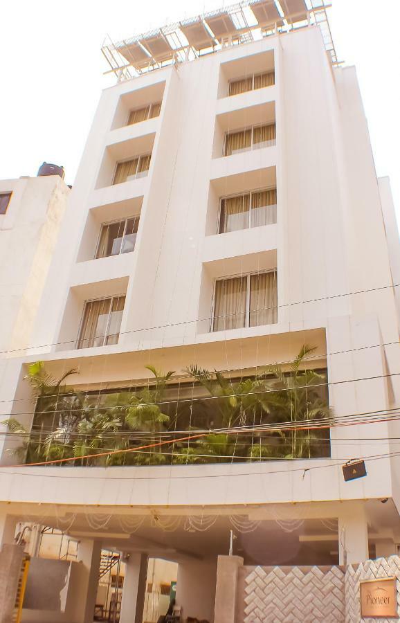 The Pioneer Hotel Visákhapatnam Kültér fotó